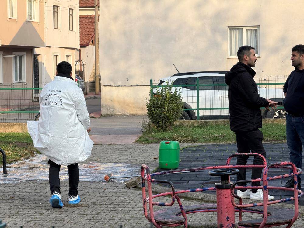 Eşi hamileydi! 24 yaşındaki genç parkta başından vurulmuş halde bulundu 1